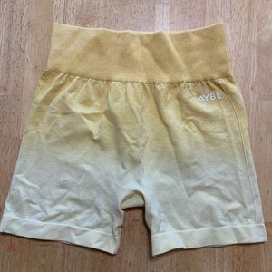 Aybl Pulse ombré seamless shorts